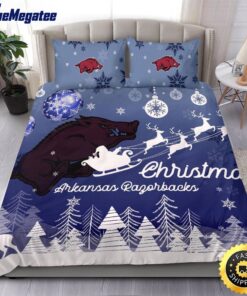 NCAA Arkansas Razorbacks Bedding Sets Santa Claus Sleigh And Reindeer Christmas Quilt Bedding Sets 2025