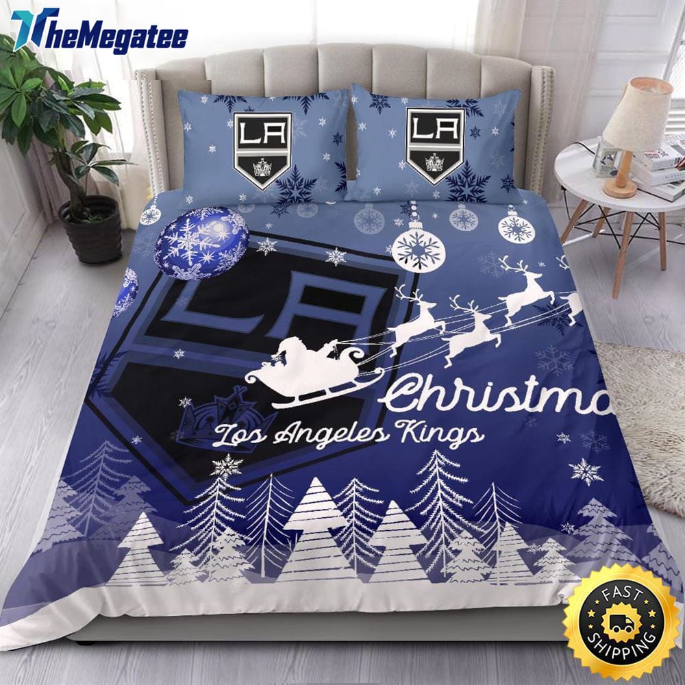 NHL Los Angeles Kings Bedding Sets Santa Claus Sleigh And Reindeer Christmas Quilt Bedding Sets 2025 NHL Los Angeles Kings Bedding Sets Santa Claus Sleigh And Reindeer Christmas Quilt Bedding Sets 2025